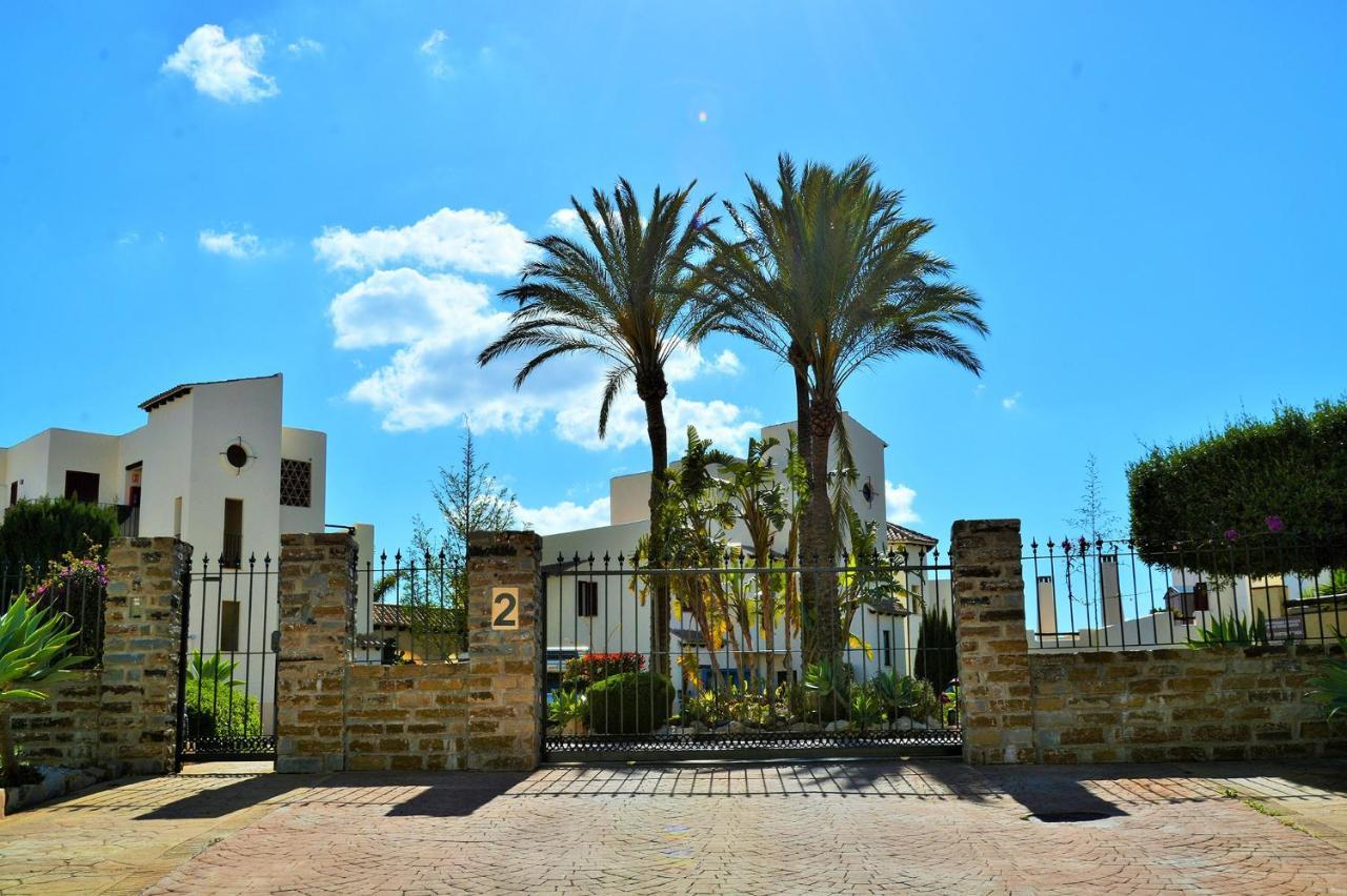 Vista Bahia Apartment Casares Exterior photo